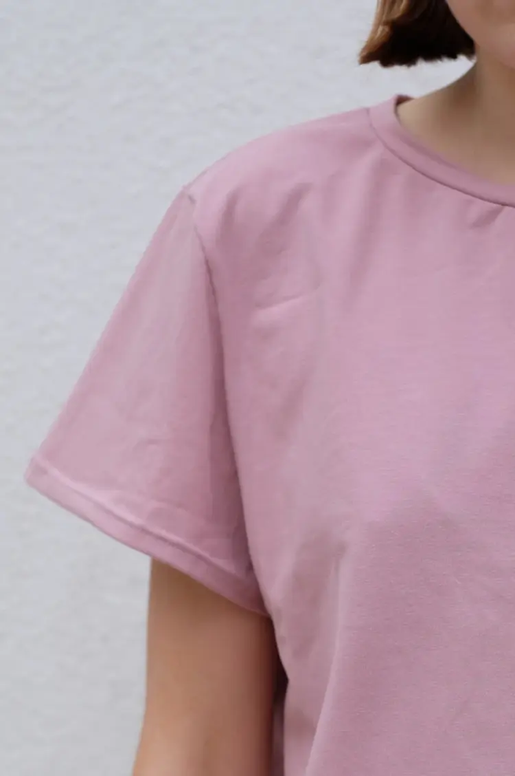 Kurzes T-Shirt – Bild 19