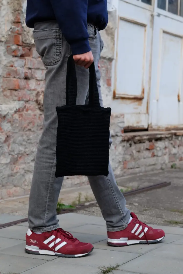 Kleine Waffelpiqué-Tasche – Bild 5